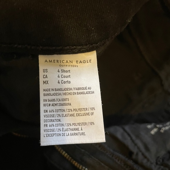 American Eagle Jeans- Next level SZ 4 short - Picture 7 of 7